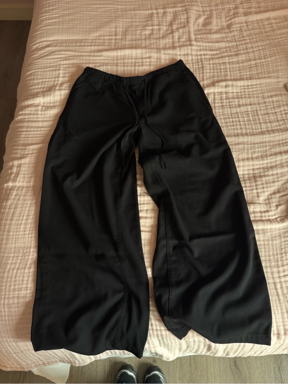 American Eagle Outfitters Black Wide Leg Drawstring Pants